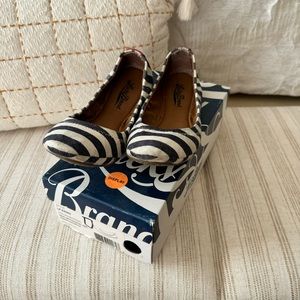 Lucky Brand Erin2 Stripe Flats Size 7